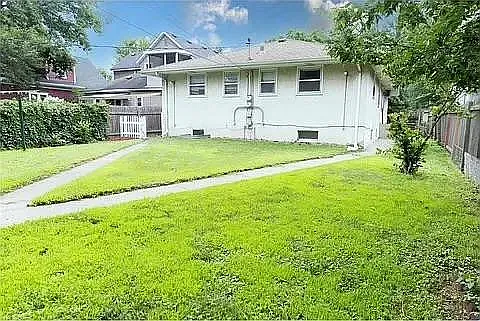 1613 Taylor Ave — Photo 11