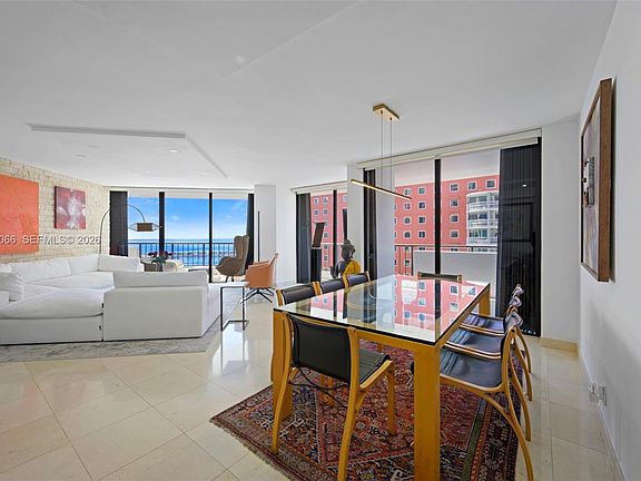 5th image of 1581 Brickell Ave APT 2005
