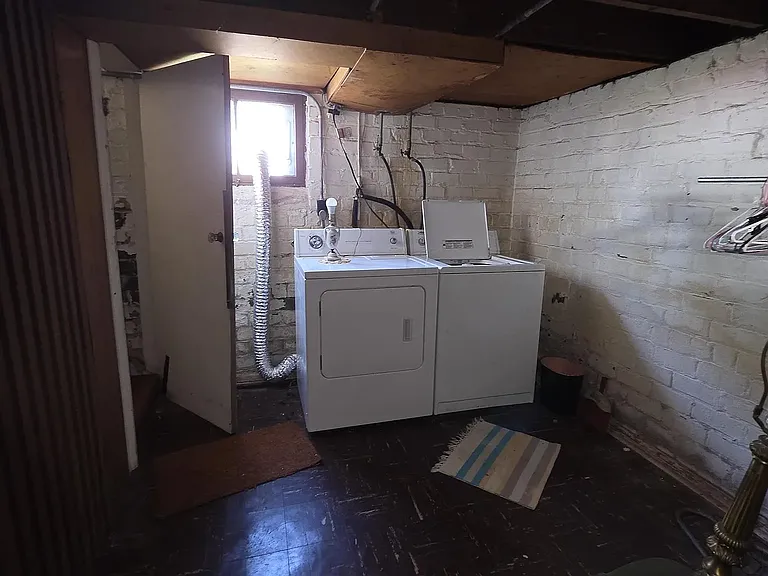 39 Arnold St — Photo 24
