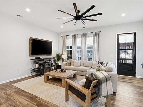 5th image of 6610 Cortland Walk