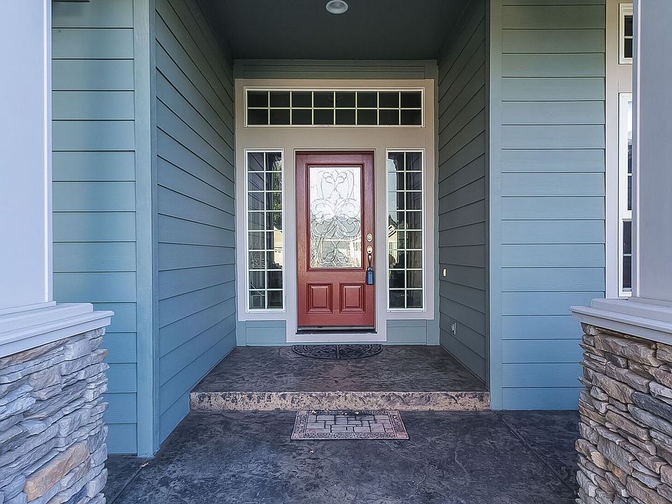 1st image of 160 Glenwood Dr