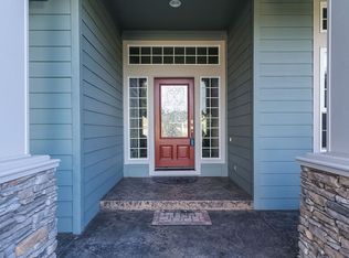 160 Glenwood Dr, Eagle Pt, OR 97524