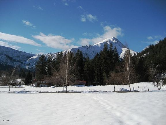 5th image of 72 Alpenhof Ln