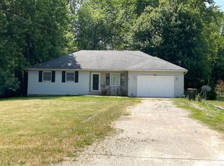 667 W Bergera Rd, Braidwood, IL 60408