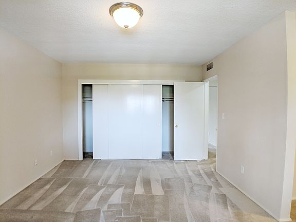 4th image of 800 S Orange Grove Blvd #818