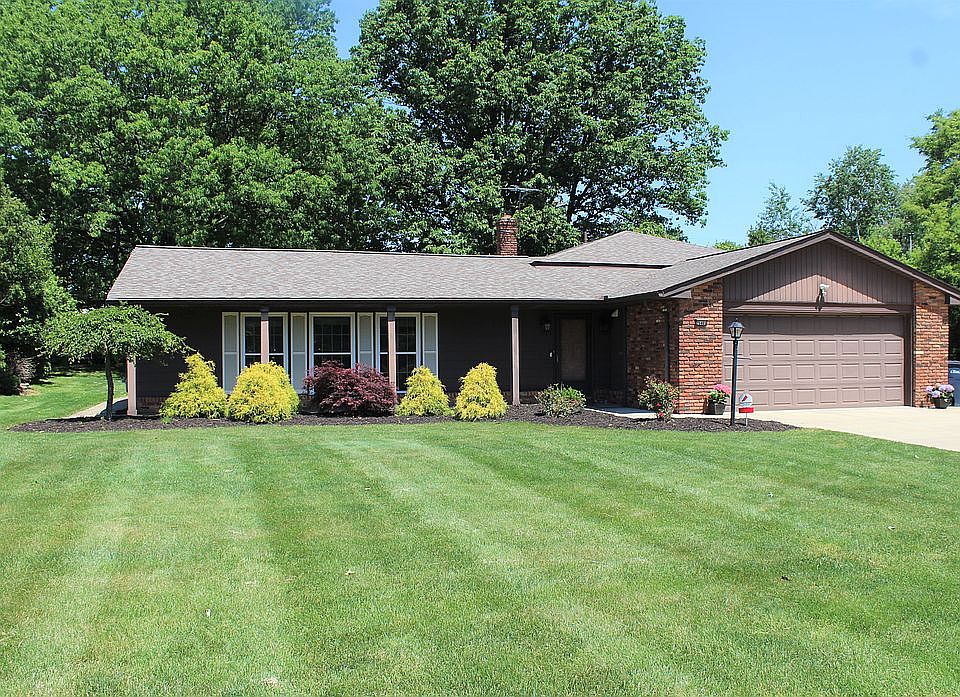 1st image of 25465 Cardington Dr
