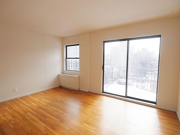 3rd image of 245 E 84th St APT 14B