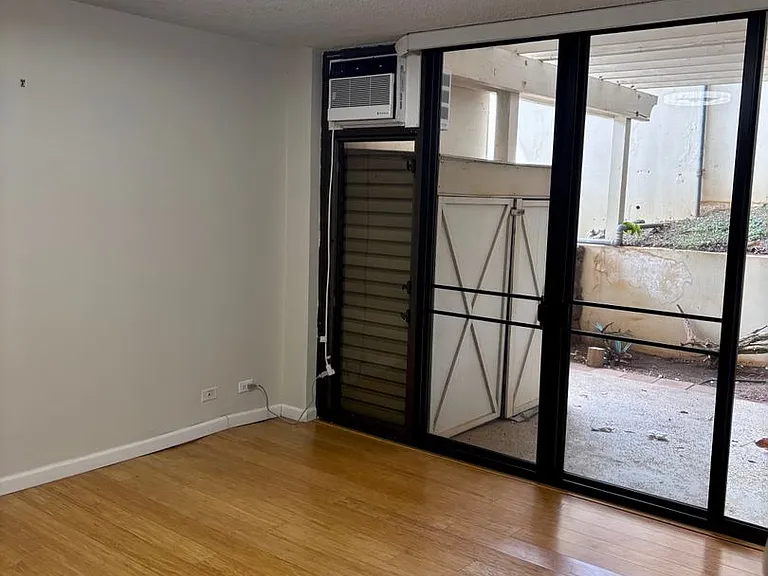 250 Kawaihae St #23A — Photo 6