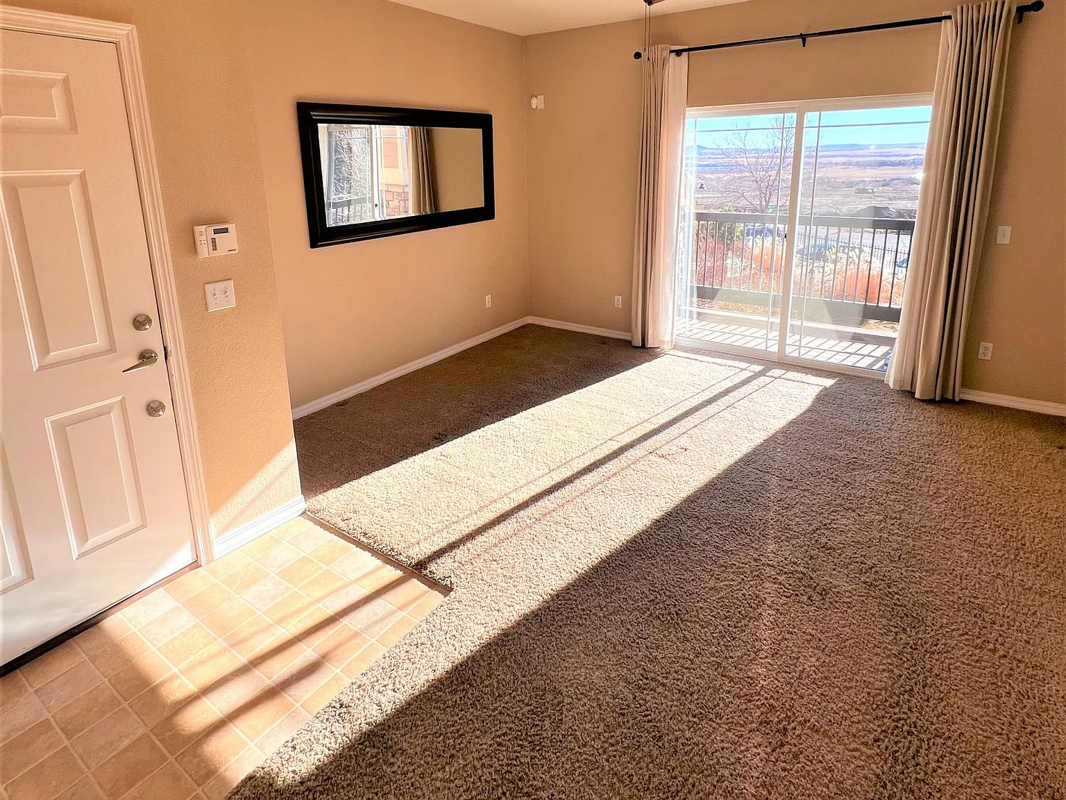 2 bed, 1019 sqft, $2,000 — Photo 4