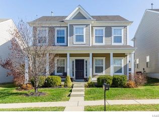1020 Glengarry Dr, Wentzville, MO 63385