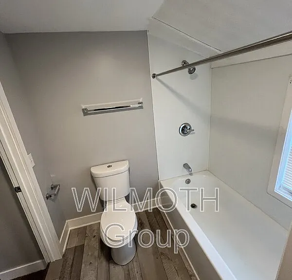 248 N Beville Ave — Photo 5