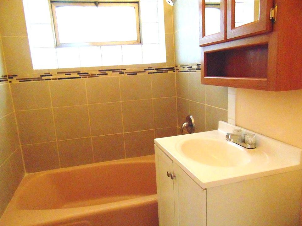2nd image of 2104 E 72nd Pl APT 2