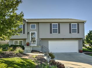 19637 U St, Omaha, NE 68135