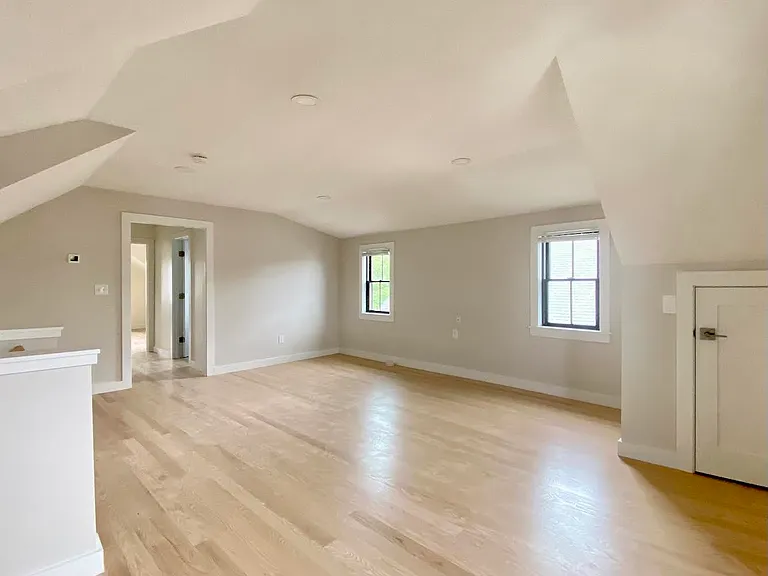 31-33 Brimmer St #2 — Photo 18