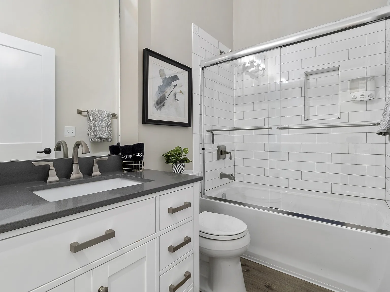 302 Main Street - Suite... — Photo 4