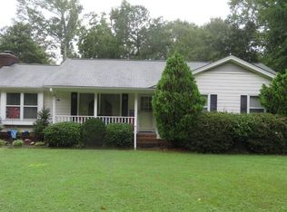 1608 Sycamore Dr, Garner, NC 27529