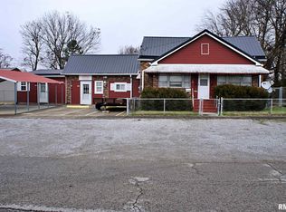 307 W 8th St, Metropolis, IL 62960
