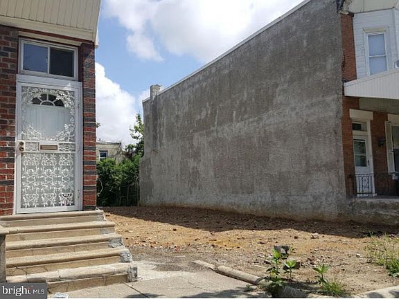 3rd image of 2449 W Cumberland St
