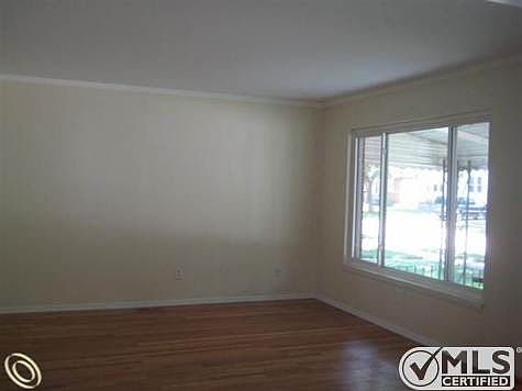 Living Room.JPG