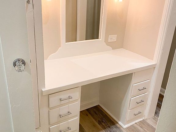 5th image of 1759 Orchid Ave #105