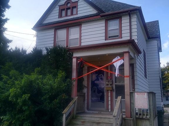 2nd image of 612 N County St