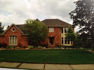 6096 Country Ridge Dr, Troy, MI 48098