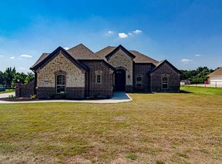 136 Mill Crossing Ln, Springtown, TX 76082