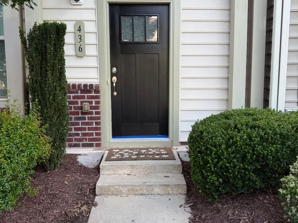 436 Carthage Ct, Durham, NC 27703