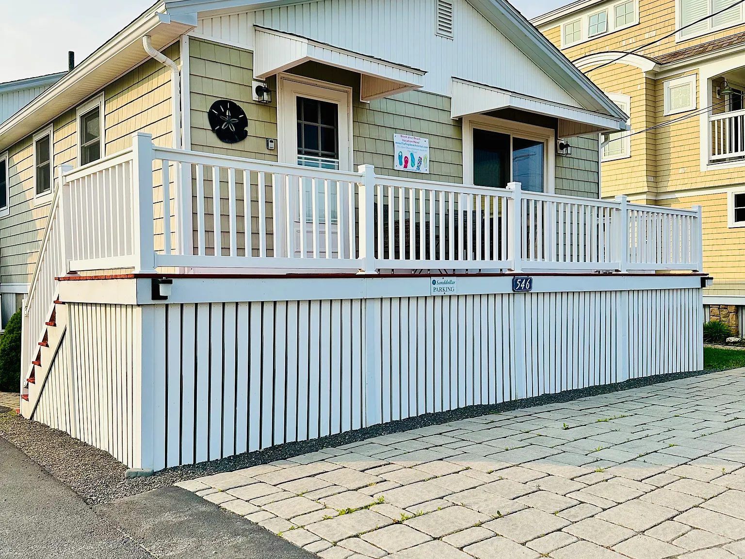 2 bed, 736 sqft, $1,800 — Photo 1