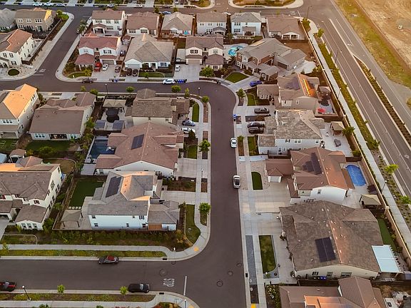 2nd image of 10400 Montaria Way