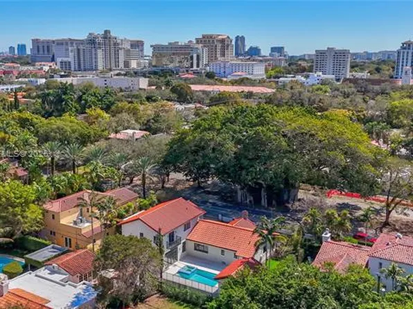 519 Alhambra Cir, Coral Gables, FL 33134