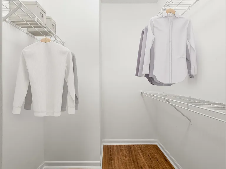 The Brooke - Classic Home Closet