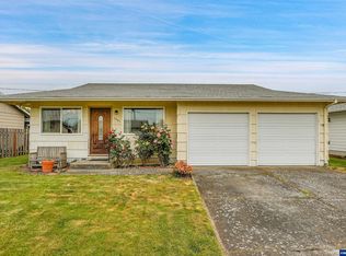 1331 Hampton Way, Woodburn, OR 97071