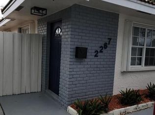 2267 NE 2nd Ave, Boca Raton, FL 33431