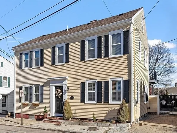 14 Vernon St #14, Newburyport, MA 01950