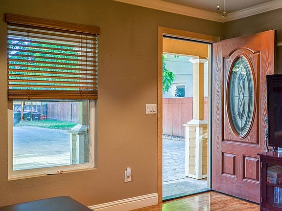 5th image of 1117 Rivera Dr