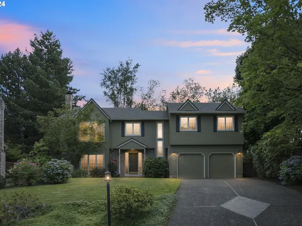 672 NW 94th Ter, Portland, OR 97229