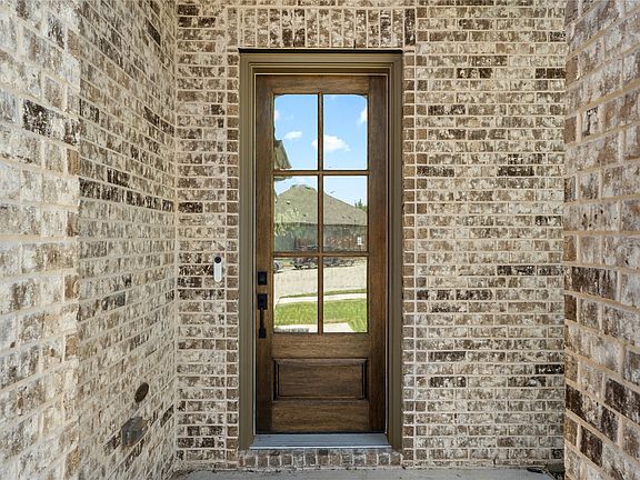 3rd image of 8608 Spindletop Dr