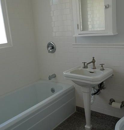 5th image of 527 N Marengo Ave