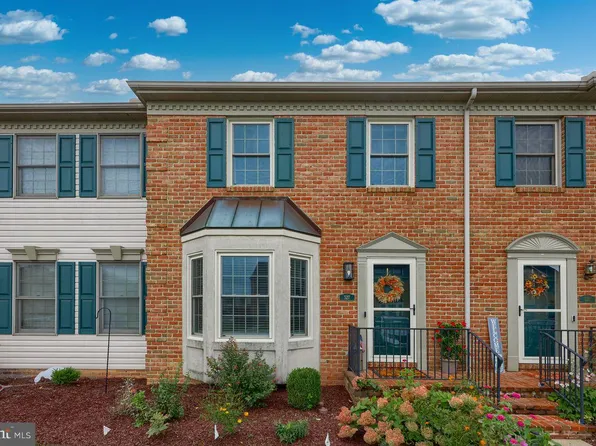 527 Cobblestone Ln, Lancaster, PA 17601