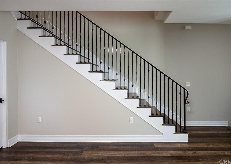 2nd image of 623 Fairview Ave APT B