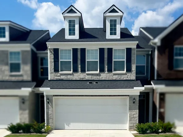 4136 Nottingham Cir, Clarkston, MI 48346