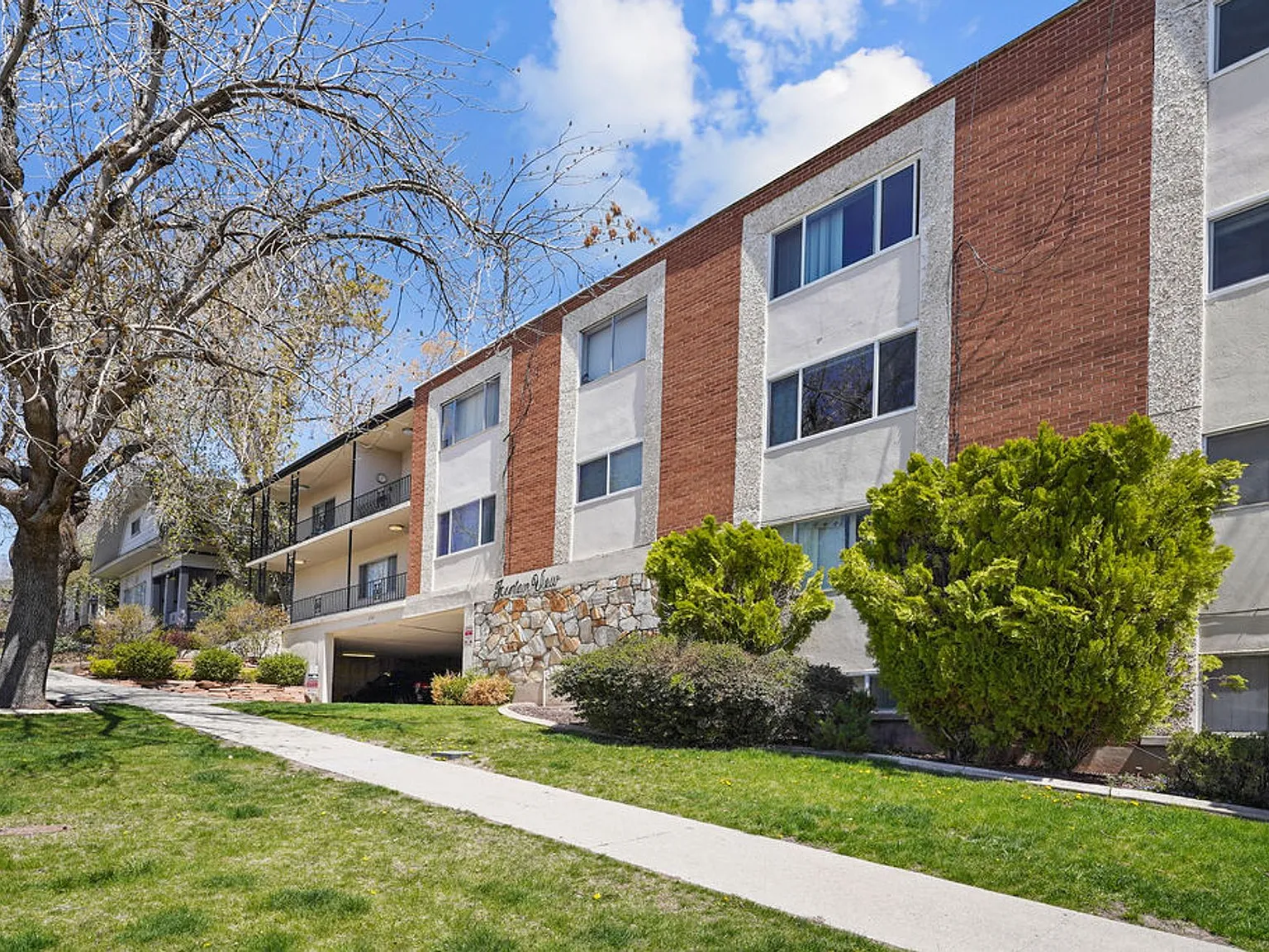 Welcome to Fountain View! — Photo 3