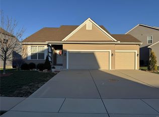 973 Konert Lake Dr, Fenton, MO 63026