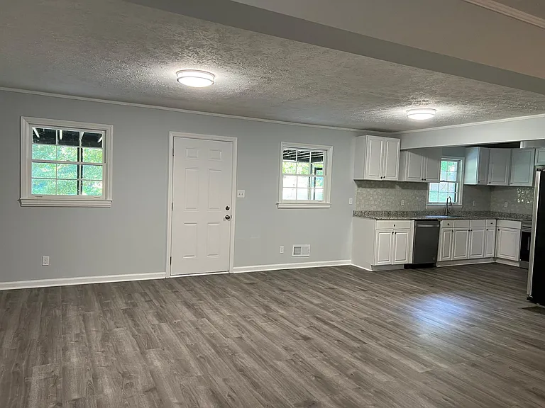 1190 Hope Rd — Photo 7
