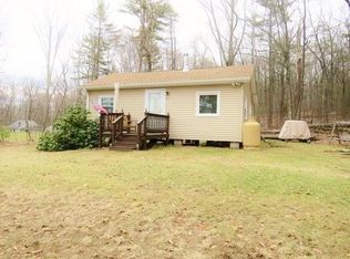 48 Knollwood Rd, Brimfield, MA 01010