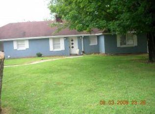 1103 Cherry Ridge Dr, Jonesborough, TN 37659