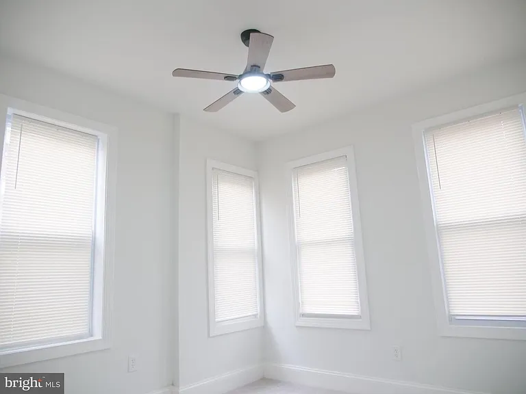 3730 N Sydenham St — Photo 14
