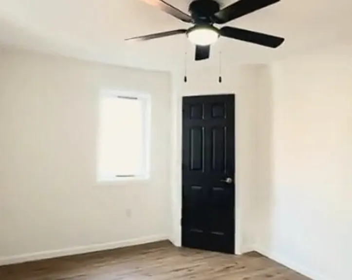 1807 W Albanus St — Photo 3