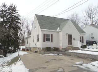 519 James St, Bridgeport, WV 26330